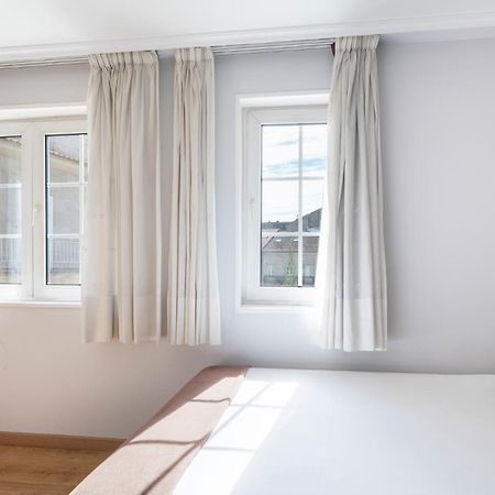 Hotel Alda Puerta Del Sol Vigo Kültér fotó